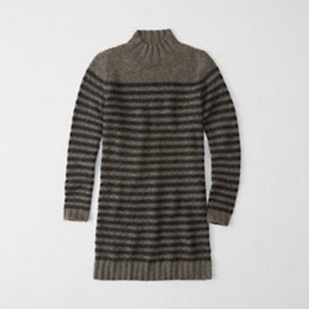 NWT $68 Abercrombie & Fitch Mock Neck Sweater Dress in XS!